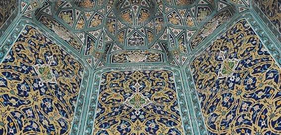محراب نیل آرا - کاشی سنتی دست ساز.